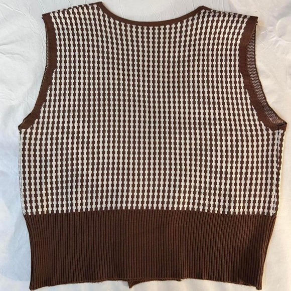 Brown and white houndstooth knit sweater vest with button front detail - Picture 8 of 8